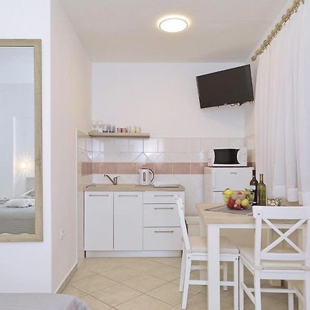 Apartmani Strpic Биоград на Мору Екстериор снимка