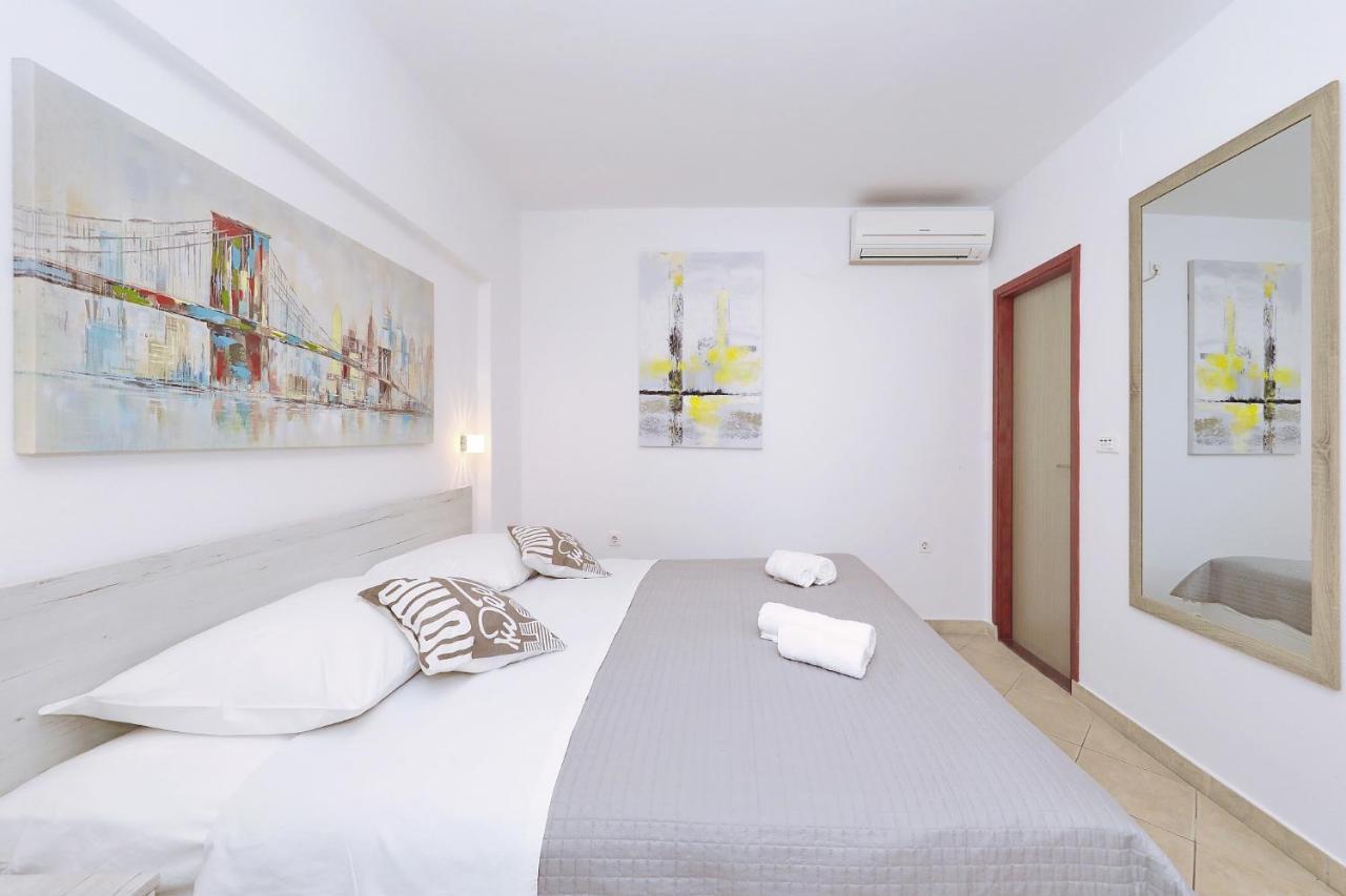 Apartmani Strpic Биоград на Мору Екстериор снимка