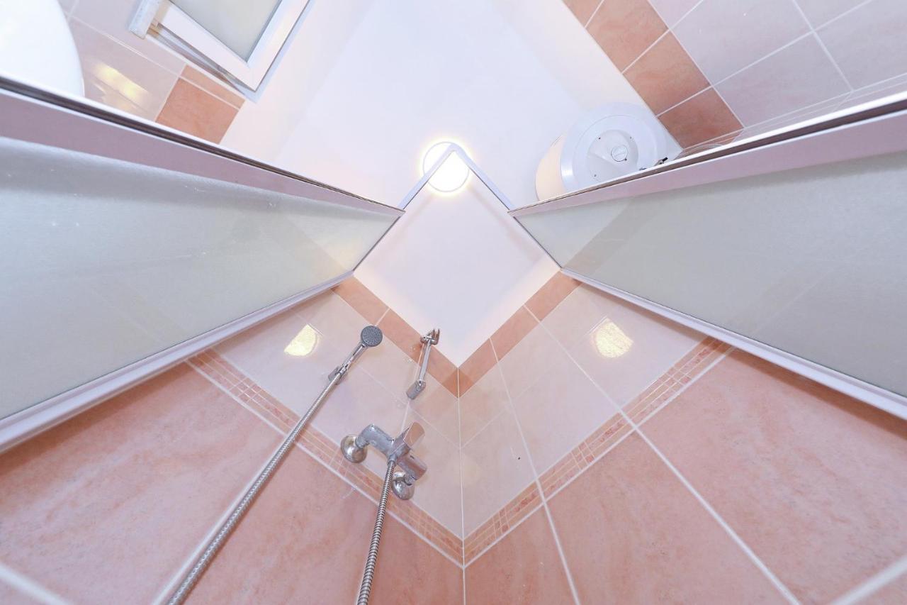 Apartmani Strpic Биоград на Мору Екстериор снимка