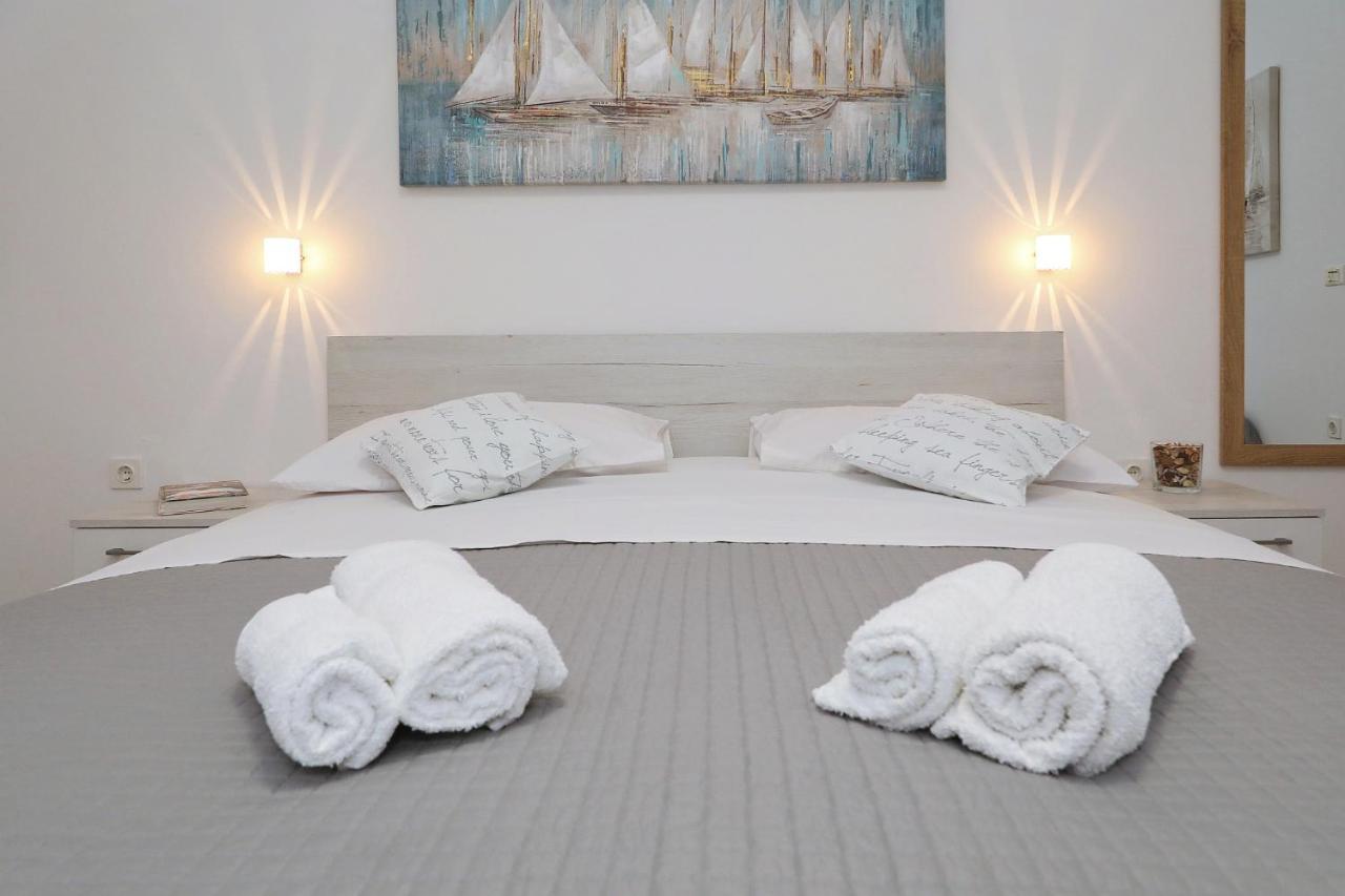 Apartmani Strpic Биоград на Мору Екстериор снимка
